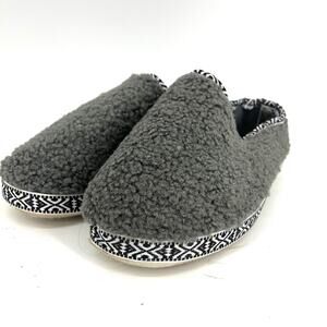Aspen Gray Women's Sherpa Slip-On Slippers - Embroidered Trim, Size‎ 7